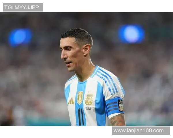 阿根廷足球明星前锋的传奇之路与辉煌成就解析