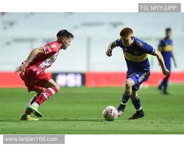 班菲尔德与天主青年激战正酣谁能在这场较量中脱颖而出